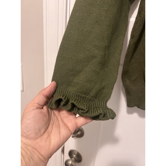 New BTFBM Sweater Women’s Size XL Green Long Sleeve 1/4 Button Front Ruffle Neck - Picture 3 of 6